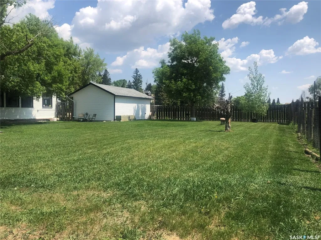 319 Carlyle Street Arcola SK S0C 0G0