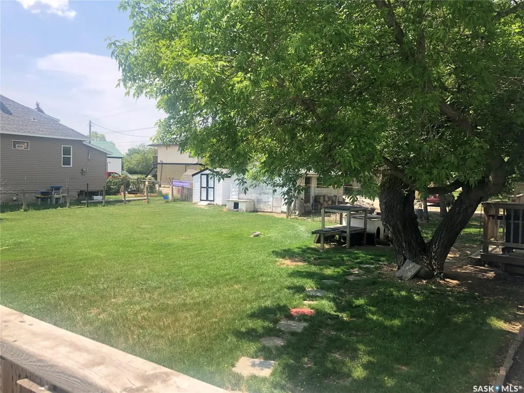 319 Carlyle Street Arcola SK S0C 0G0