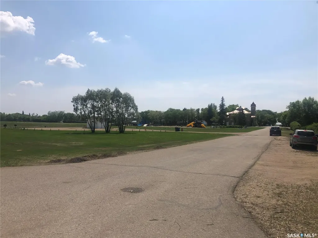 319 Carlyle Street Arcola SK S0C 0G0