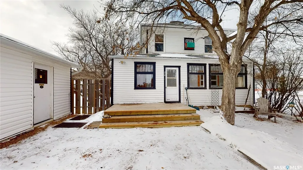 319 Carlyle Street Arcola SK S0C 0G0