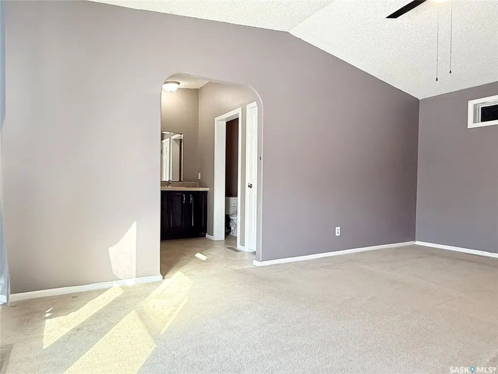555 Dielschneider Road Melville SK S0A 2P0