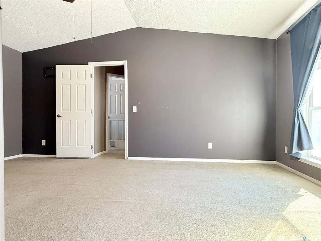 555 Dielschneider Road Melville SK S0A 2P0