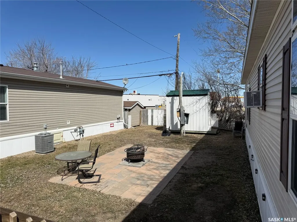 555 Dielschneider Road Melville SK S0A 2P0