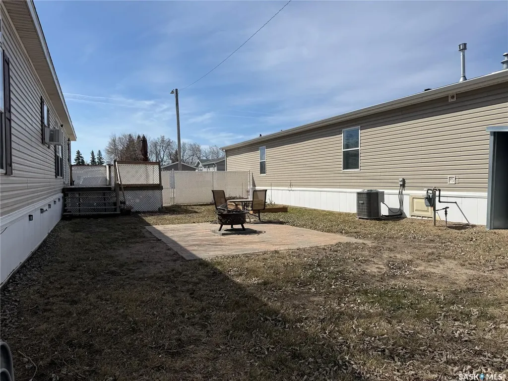 555 Dielschneider Road Melville SK S0A 2P0