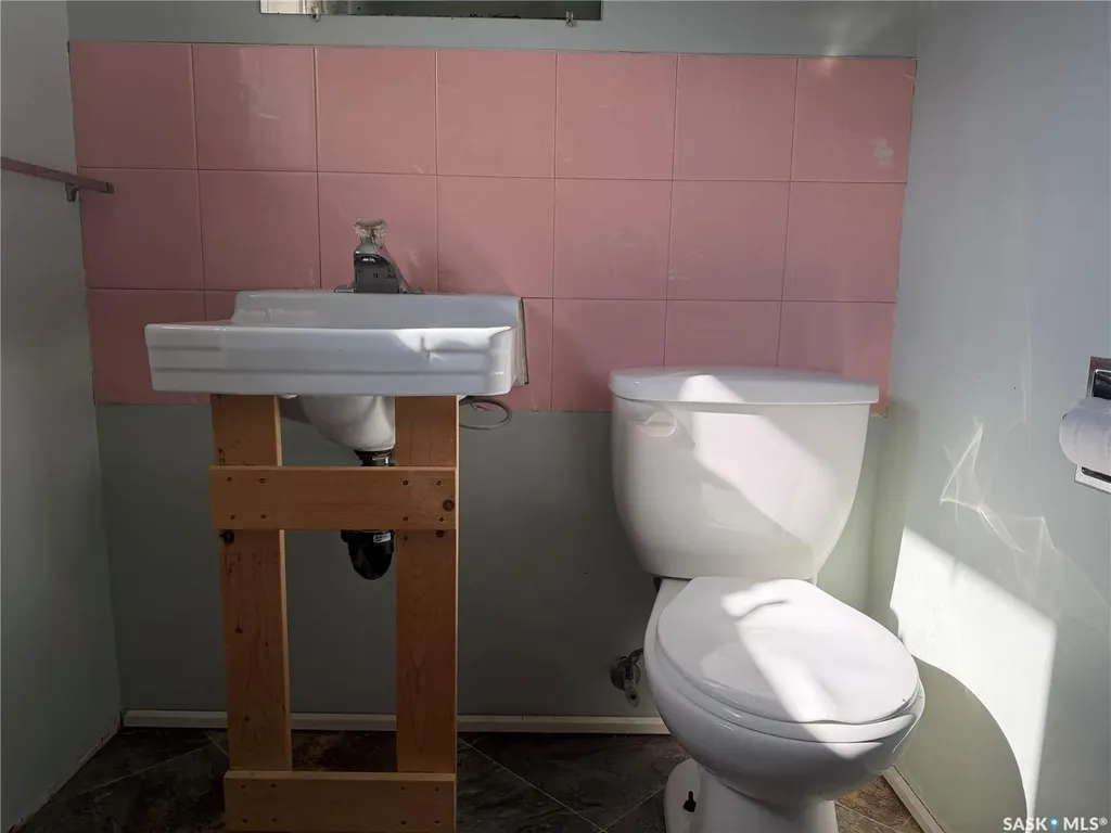 918 Albert Street Estevan SK S4A 1S3