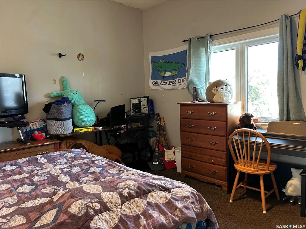 918 Albert Street Estevan SK S4A 1S3