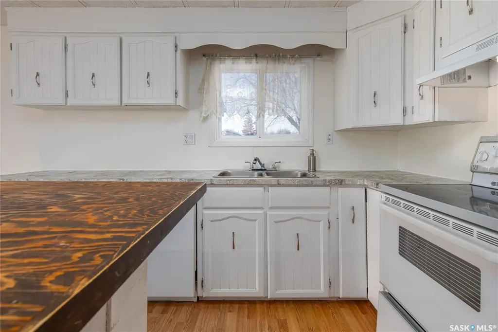 123 Dogwood Street Caronport SK S0H 0S0