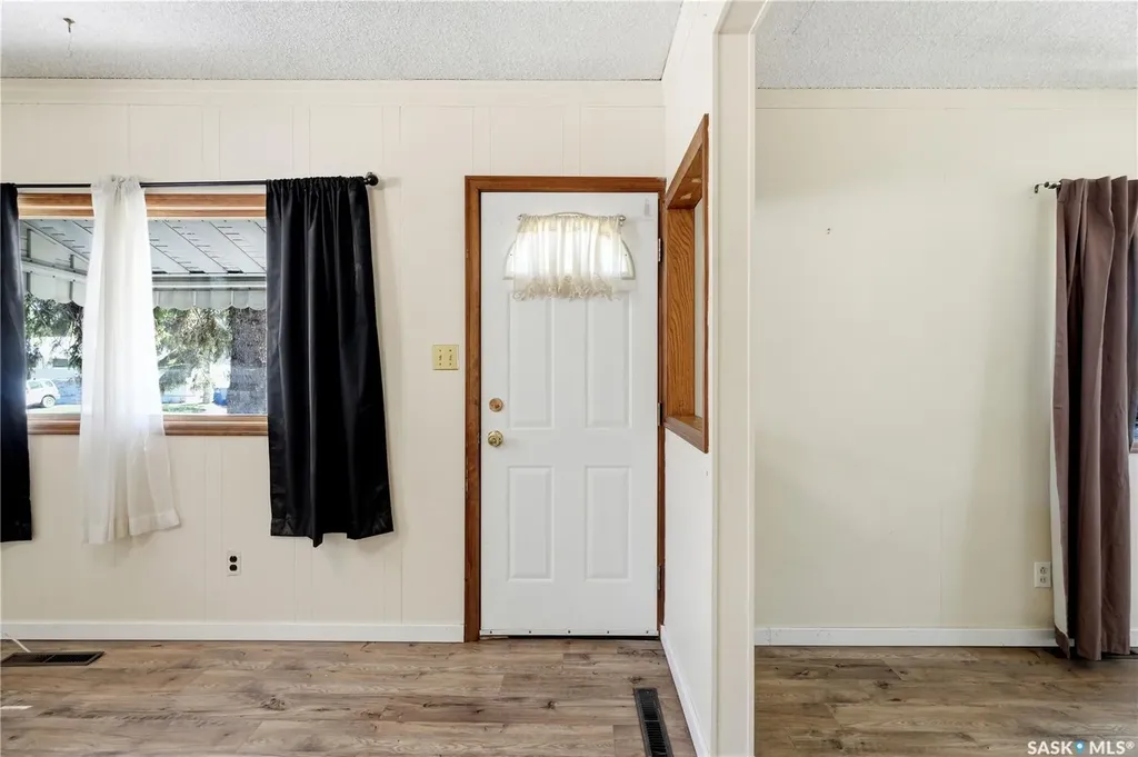 100 Cruise Street Saskatoon SK S7N 2C1