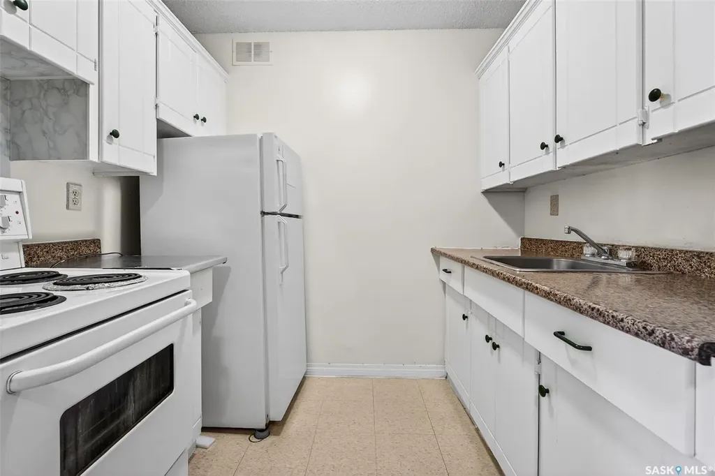 550 Laurier Street Moose Jaw SK S6H 6X6