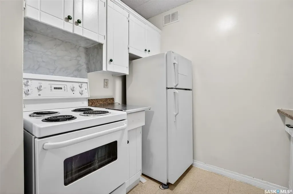 550 Laurier Street Moose Jaw SK S6H 6X6