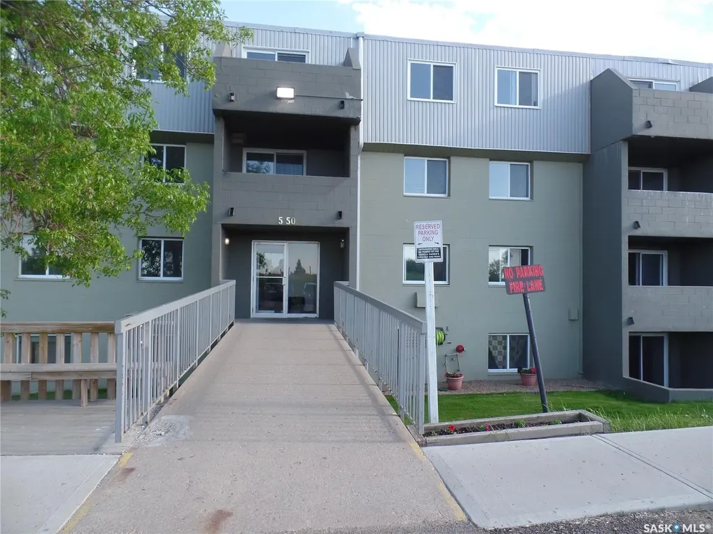 550 Laurier Street Moose Jaw SK S6H 6X6