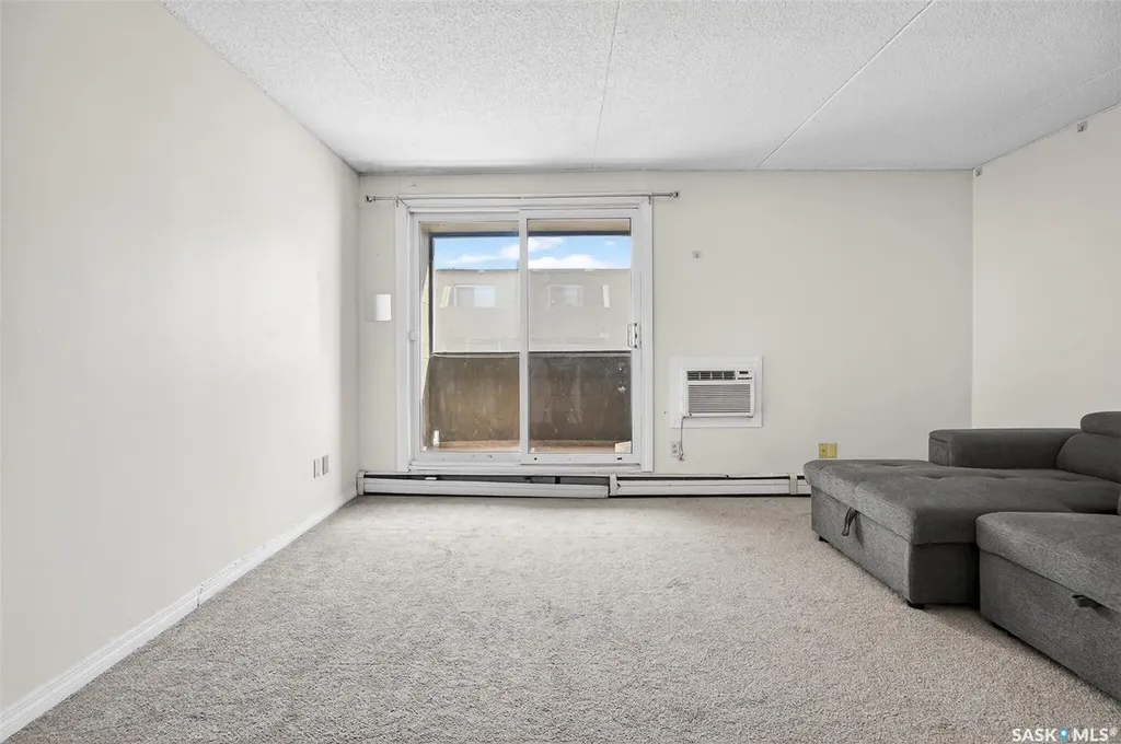 550 Laurier Street Moose Jaw SK S6H 6X6