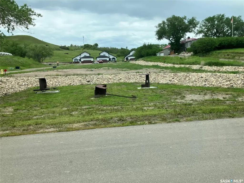 80 8th Avenue Lumsden SK S0G 3C0