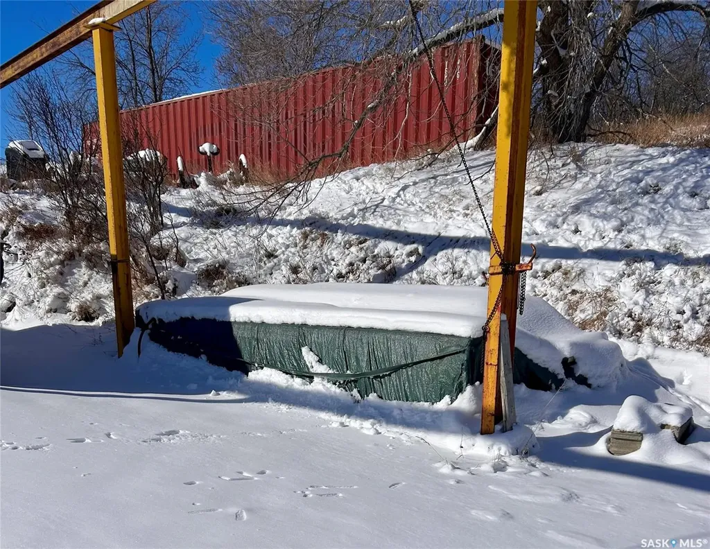80 8th Avenue Lumsden SK S0G 3C0