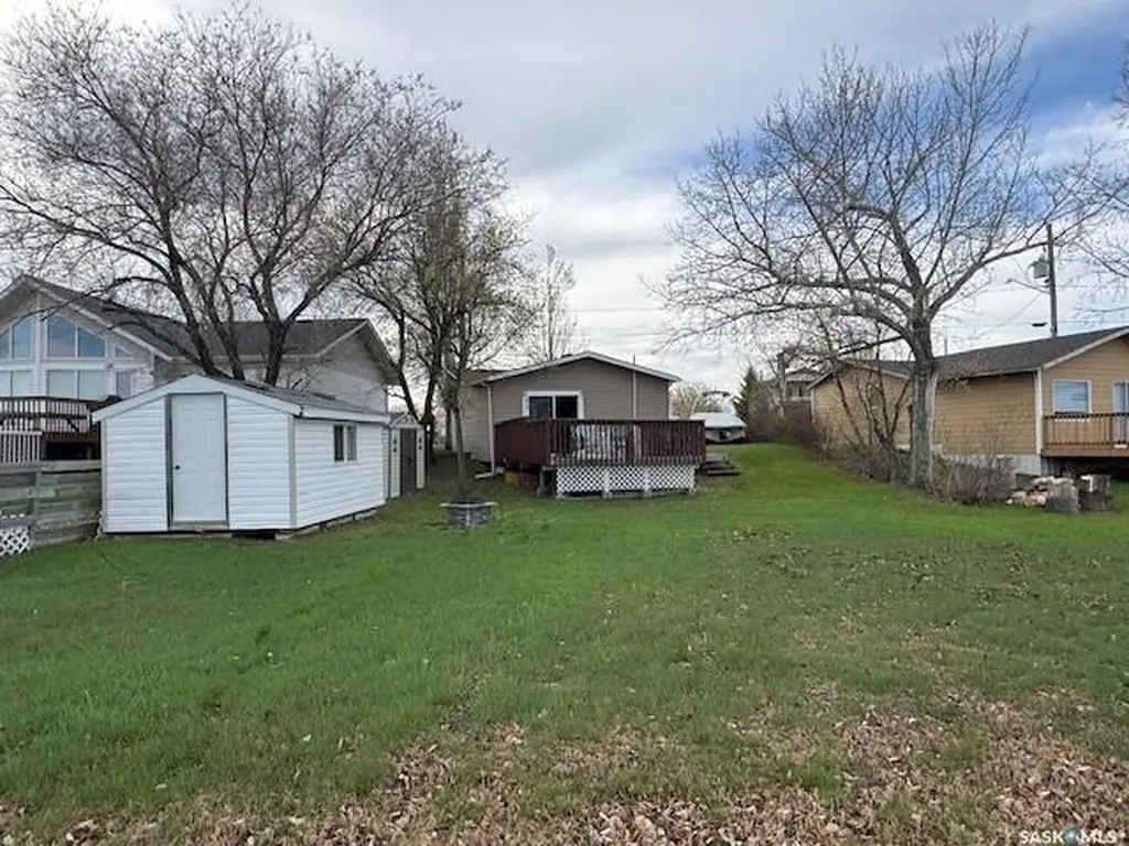 692 Aqualane Avenue Aquadeo SK S0M 1E0