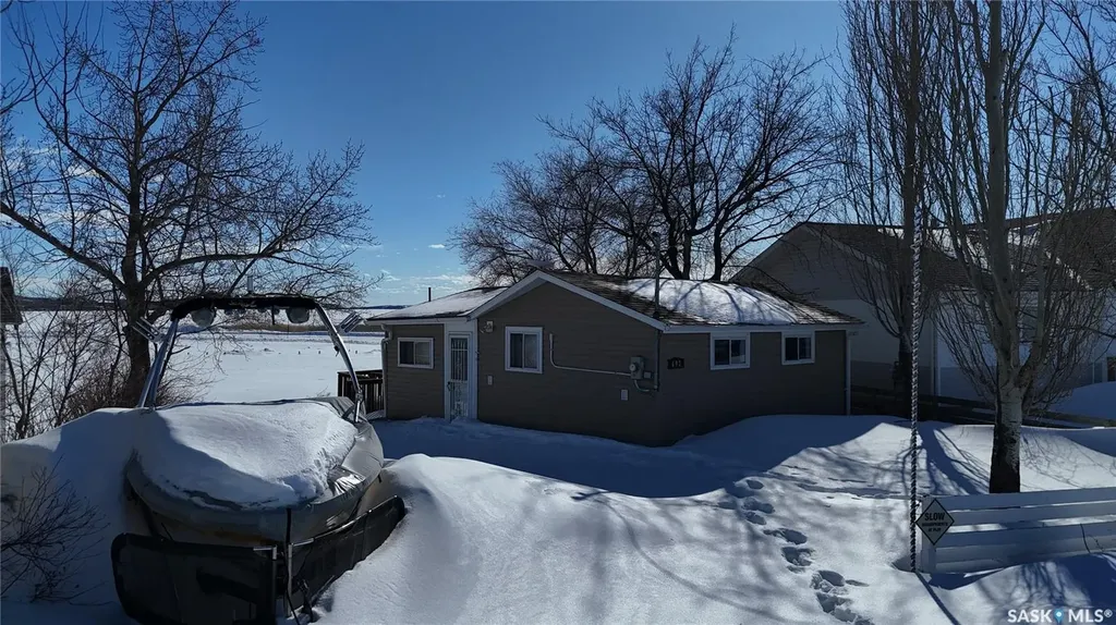 692 Aqualane Avenue Aquadeo SK S0M 1E0