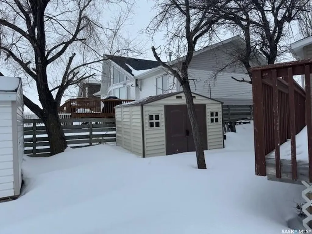 692 Aqualane Avenue Aquadeo SK S0M 1E0