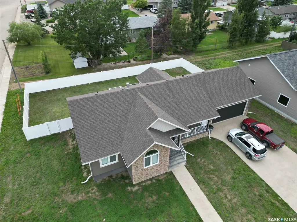 44 Crescent Drive Avonlea SK S0H 0C0