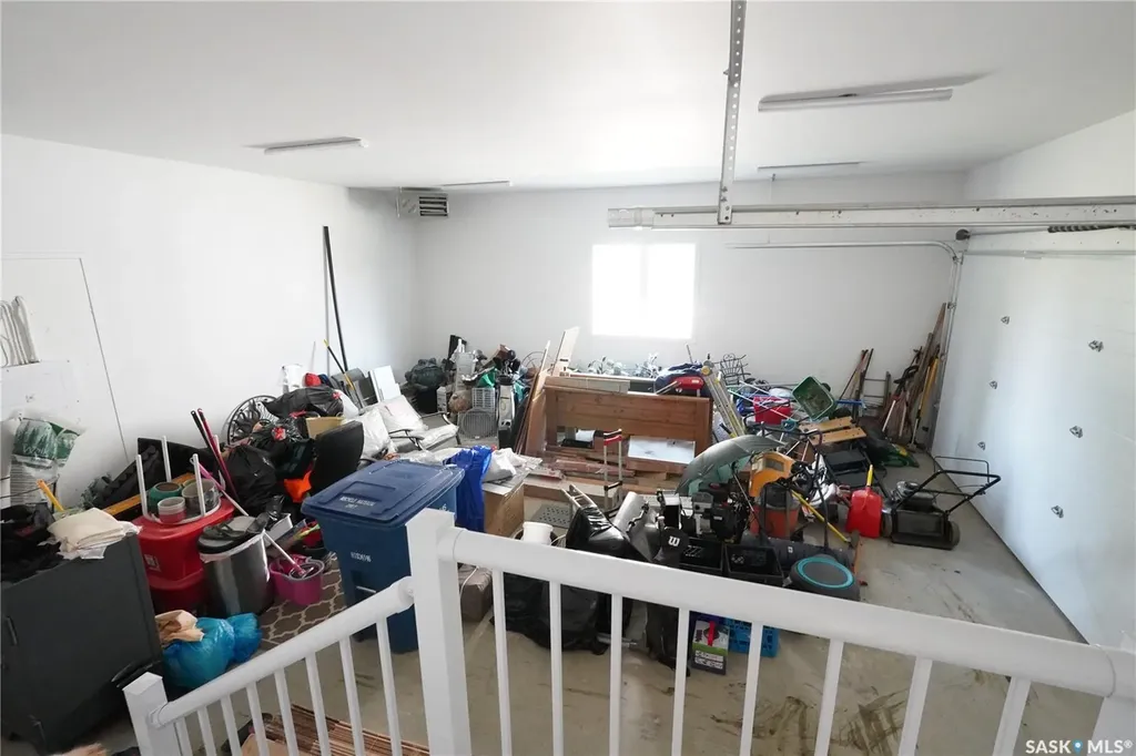 44 Crescent Drive Avonlea SK S0H 0C0