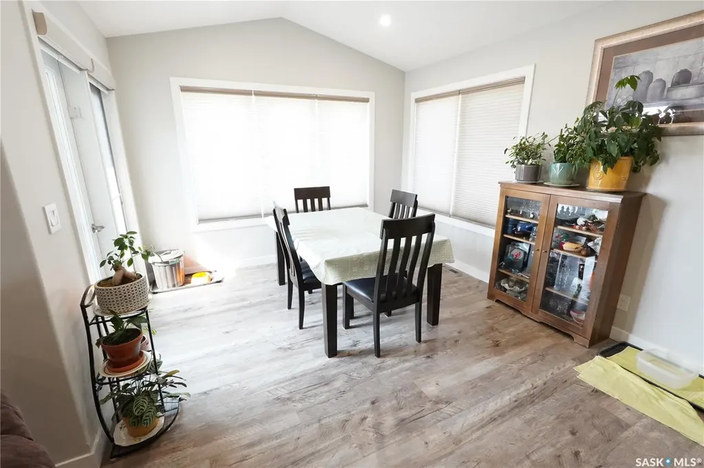 44 Crescent Drive Avonlea SK S0H 0C0