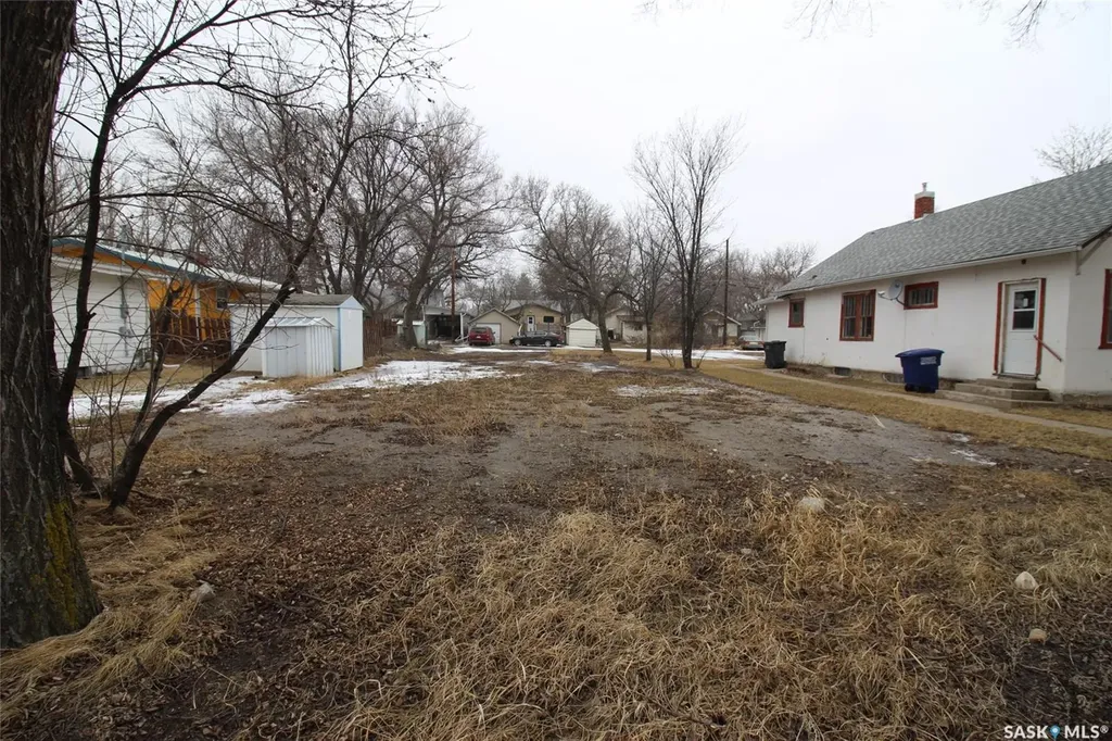 423 1st Street W Shaunavon SK S0N 2M0