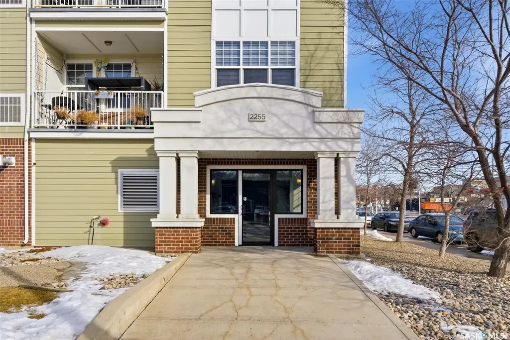 2255 Angus Street Regina SK S4T 2A3