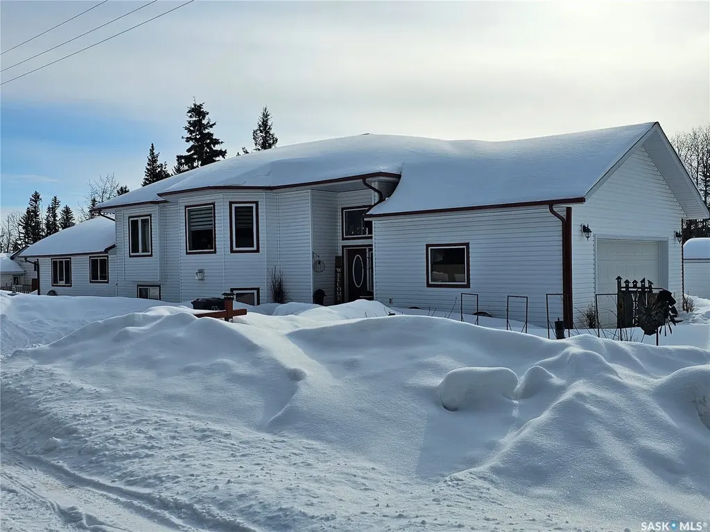 30 Street Boniface Avenue Goodsoil SK S0M 1A0