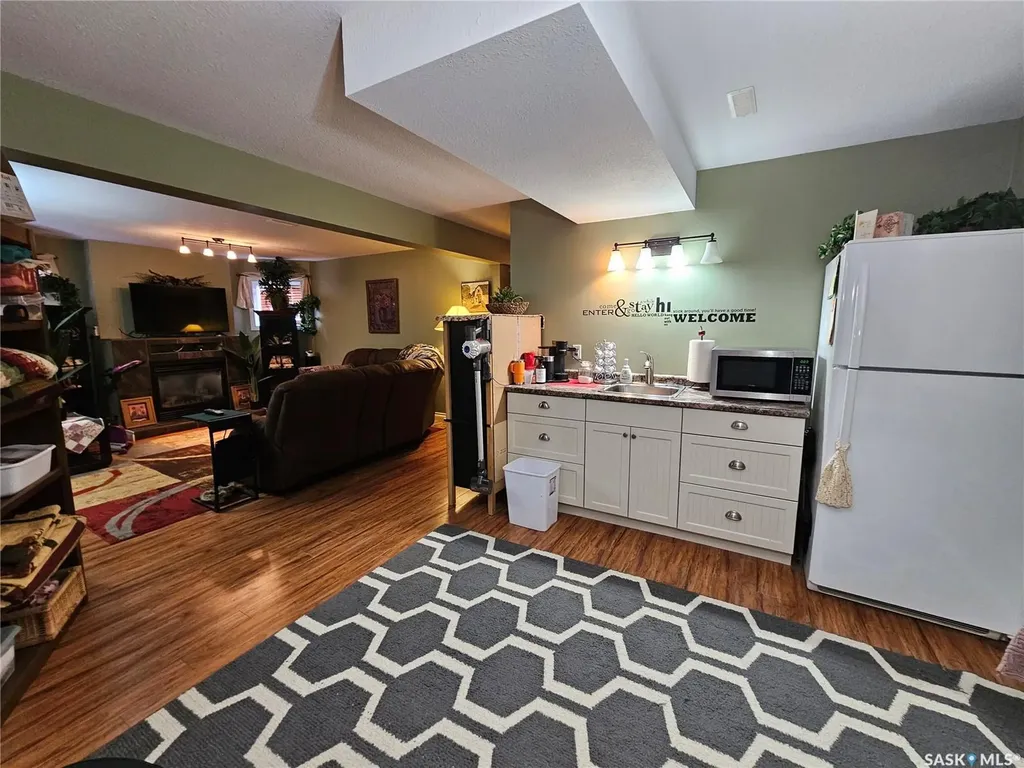 30 Street Boniface Avenue Goodsoil SK S0M 1A0