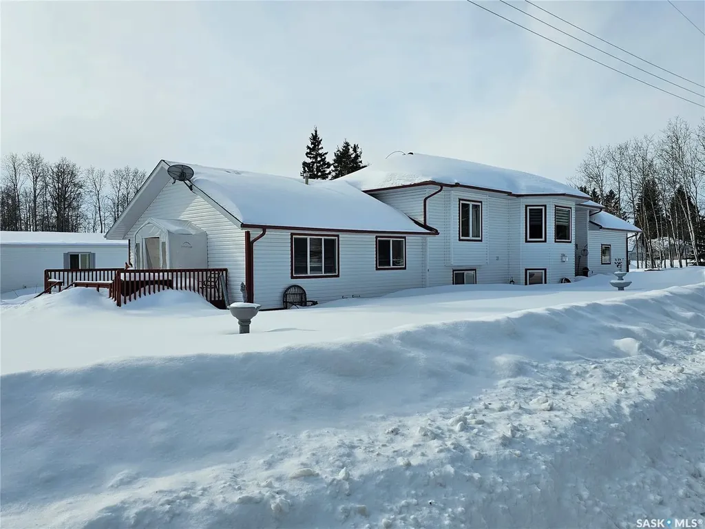 30 Street Boniface Avenue Goodsoil SK S0M 1A0