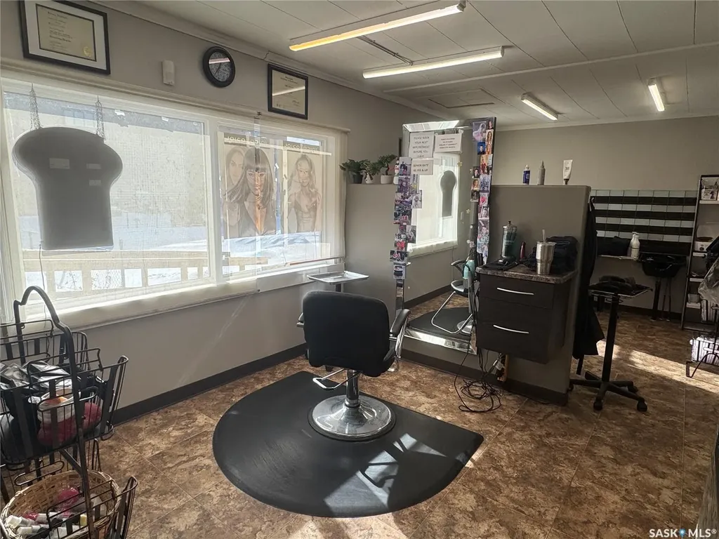 516 La Ronge Avenue La Ronge SK S0J 1L0