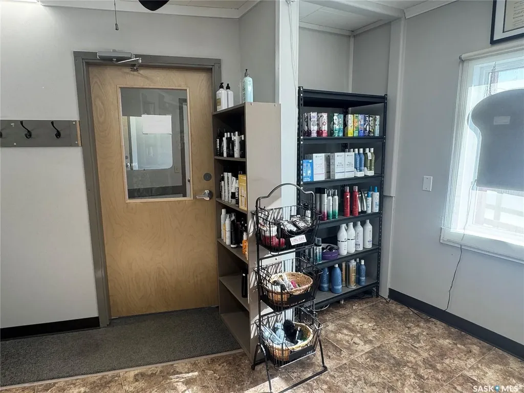 516 La Ronge Avenue La Ronge SK S0J 1L0