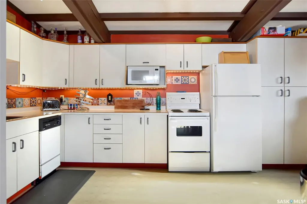 208-210 Criddle Avenue Crooked Lake SK S0G 1E0