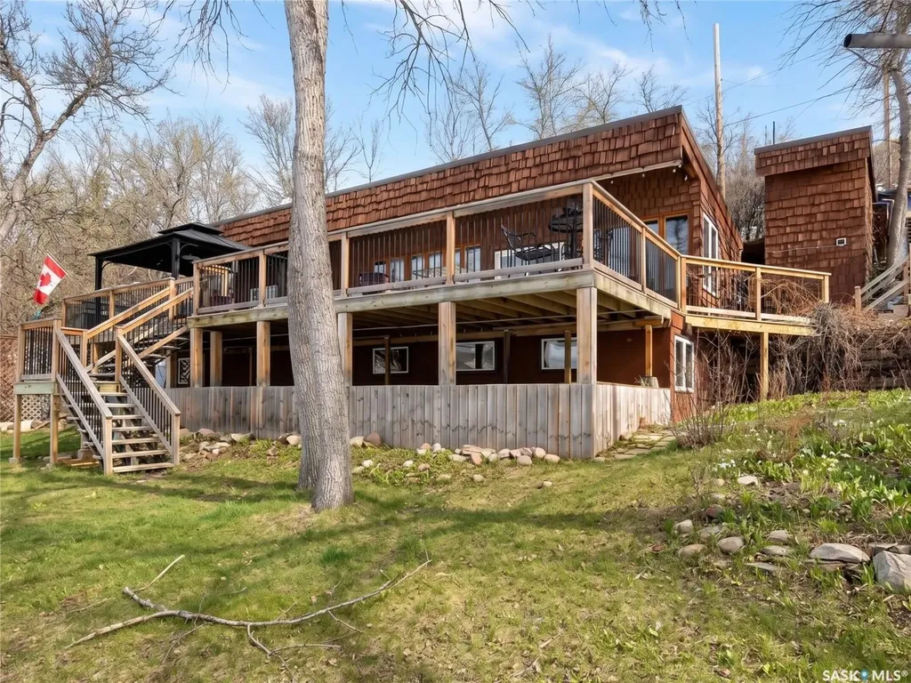 208-210 Criddle Avenue Crooked Lake SK S0G 1E0
