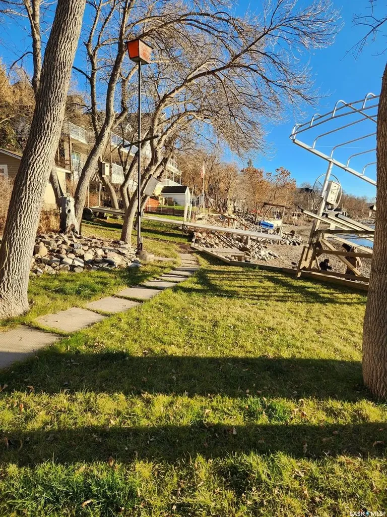 208-210 Criddle Avenue Crooked Lake SK S0G 1E0