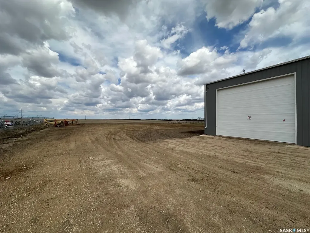 820 N Service Road W Moose Jaw SK S6H 4N8