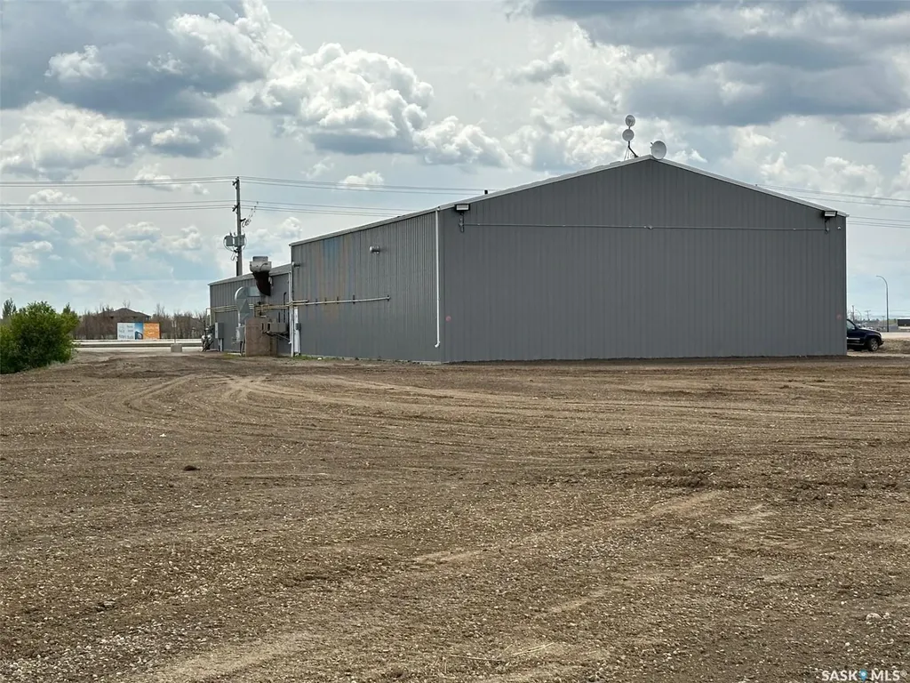 820 N Service Road W Moose Jaw SK S6H 4N8