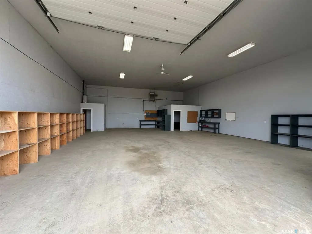 820 N Service Road W Moose Jaw SK S6H 4N8