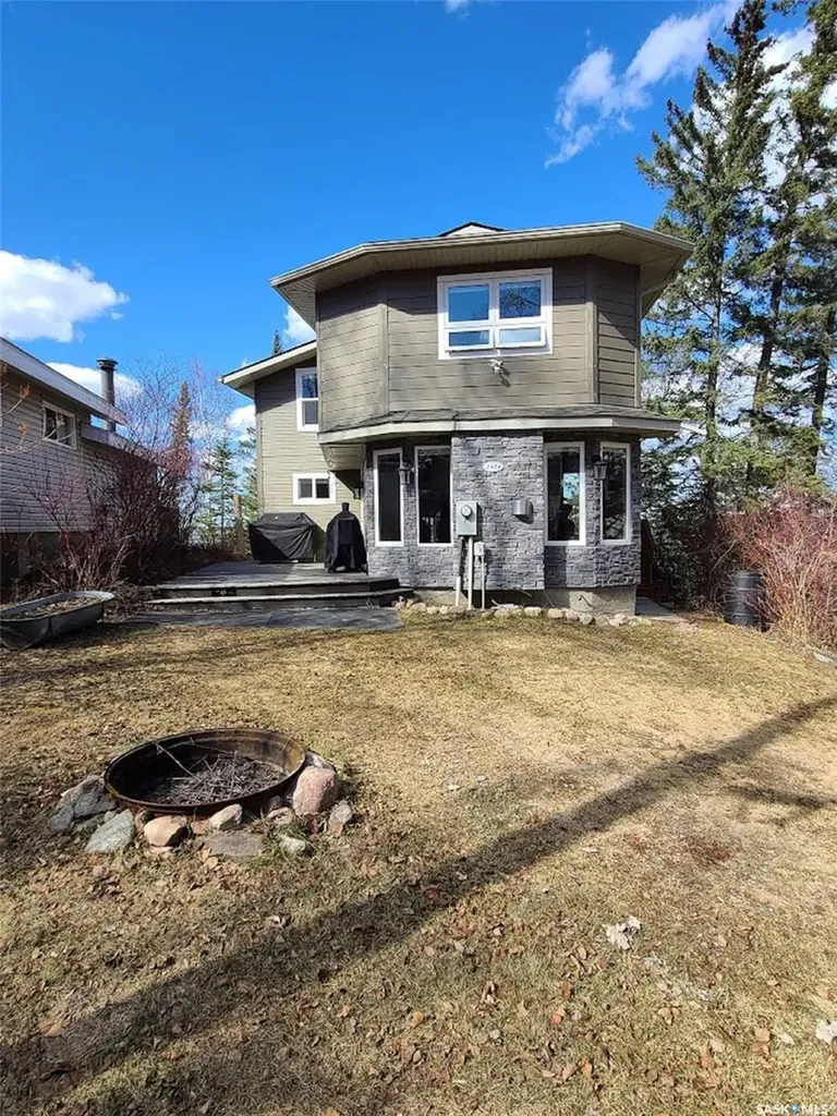 2424 Spruce Crescent Turtle View SK S0M 1J0