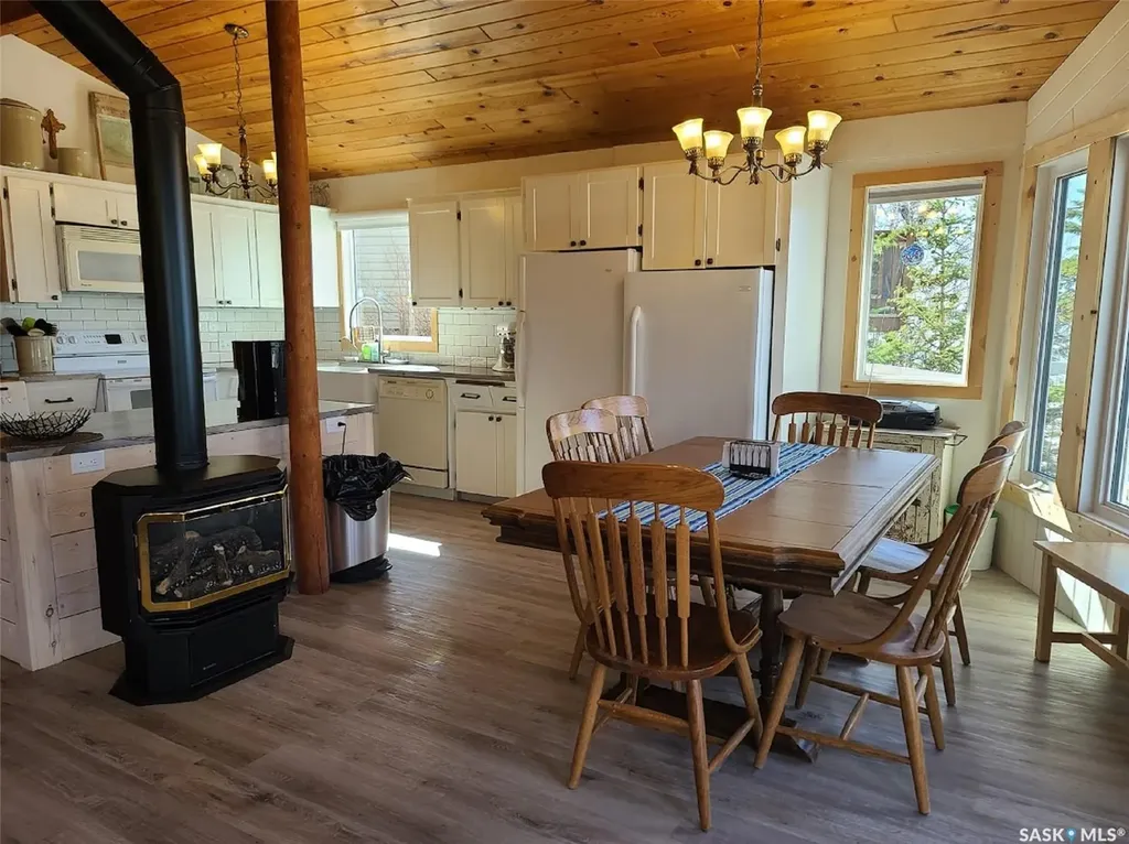 2424 Spruce Crescent Turtle View SK S0M 1J0