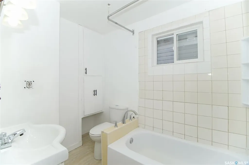 425 Montreal Street Regina SK S4R 1L4