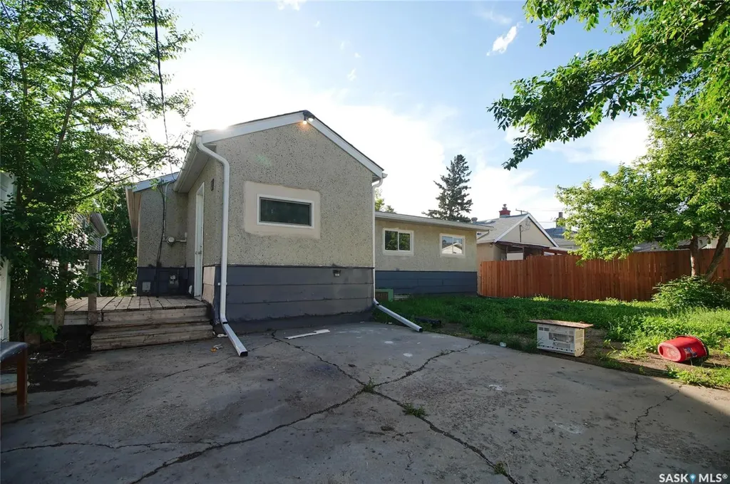 425 Montreal Street Regina SK S4R 1L4