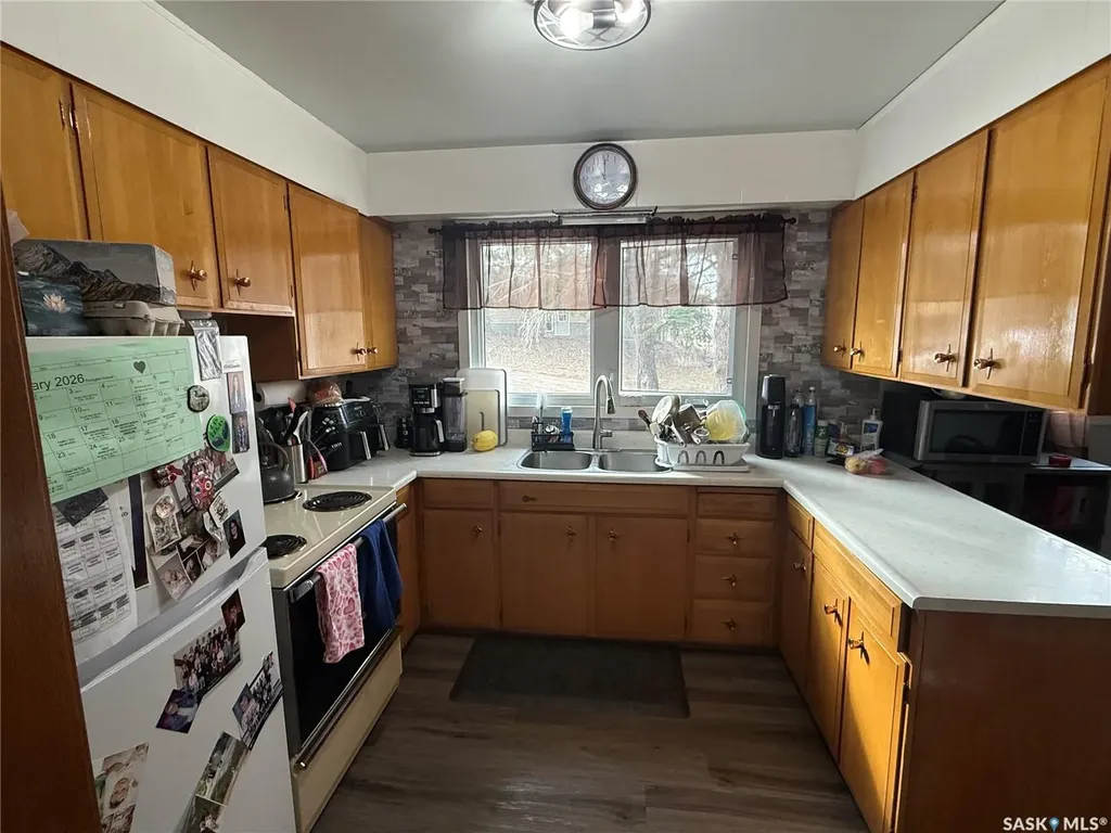 3004 4th Street N Rockglen SK S0H 3R0