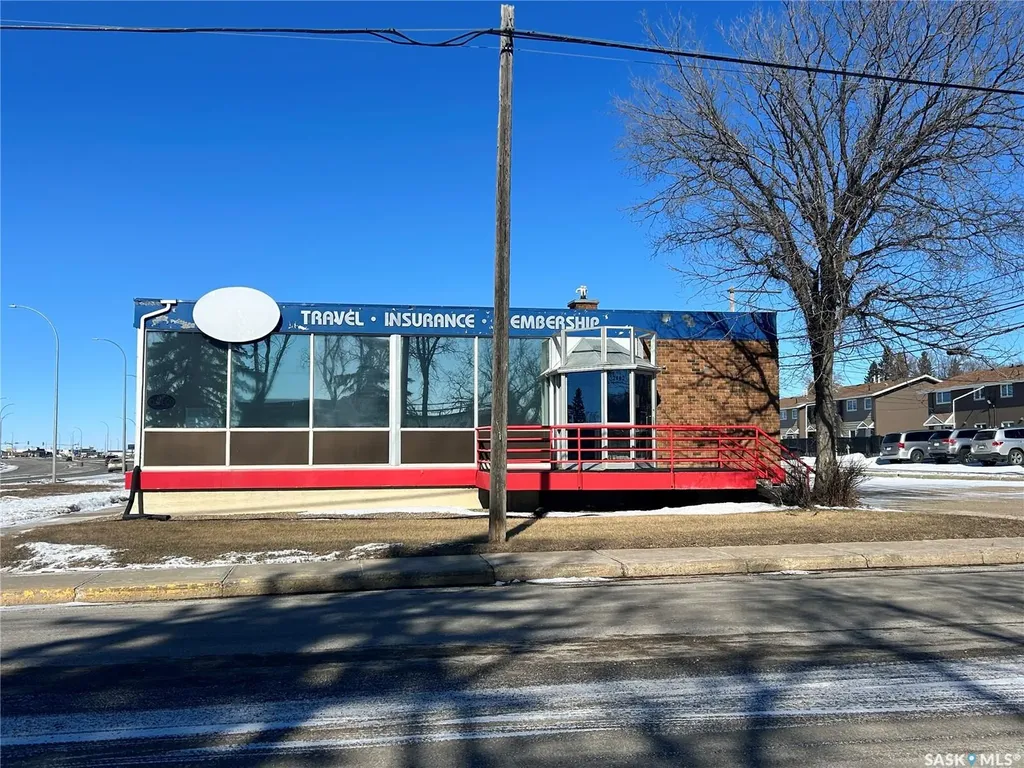 2002 100th Street North Battleford SK S9A 0X5