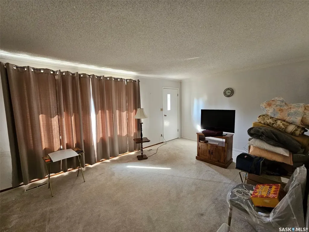 311 6th Street W Carlyle SK S0C 0R0