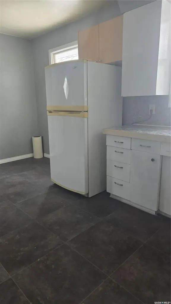 713 Prospect Avenue Oxbow SK S0C 2B0