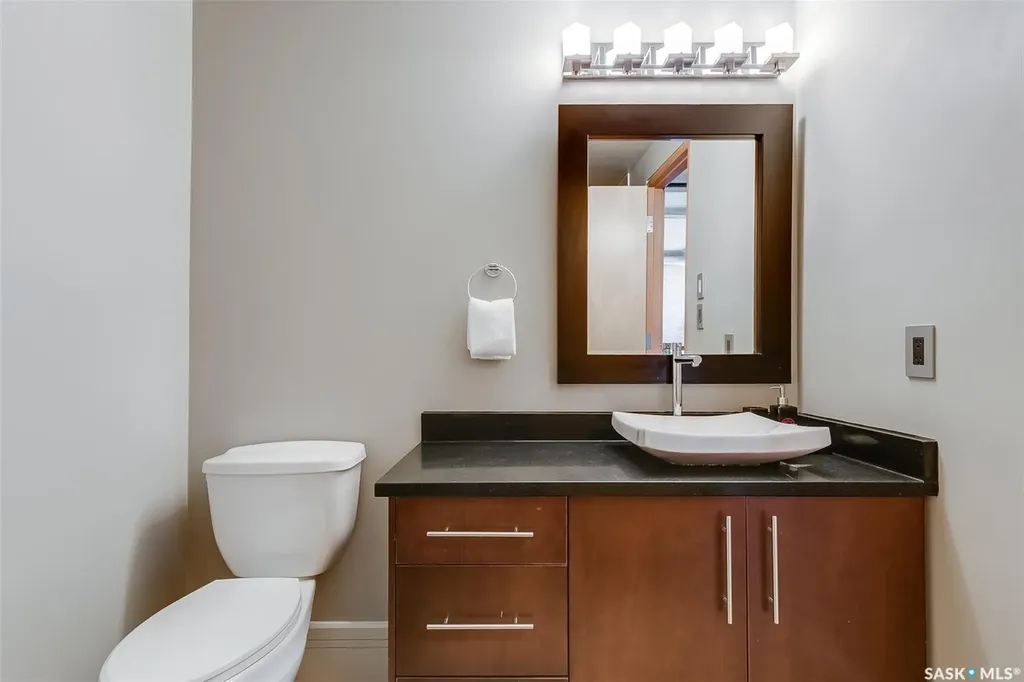 73 24th Street E Saskatoon SK S7K 1N9