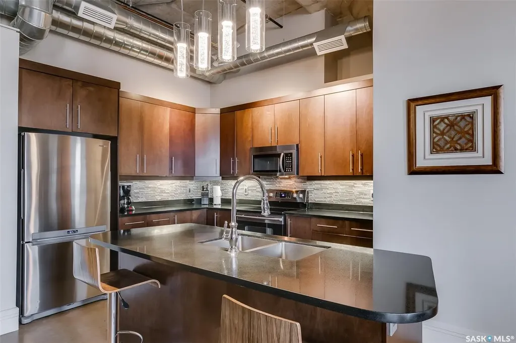 73 24th Street E Saskatoon SK S7K 1N9
