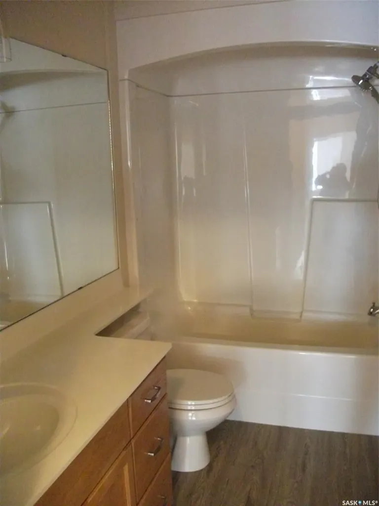 1914 Hamilton Street Regina SK S4P 3N6