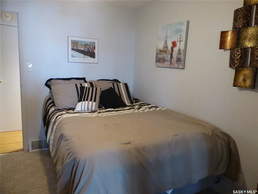 1550 Willow Avenue Mervin Rm No.499 SK S0M 1J0