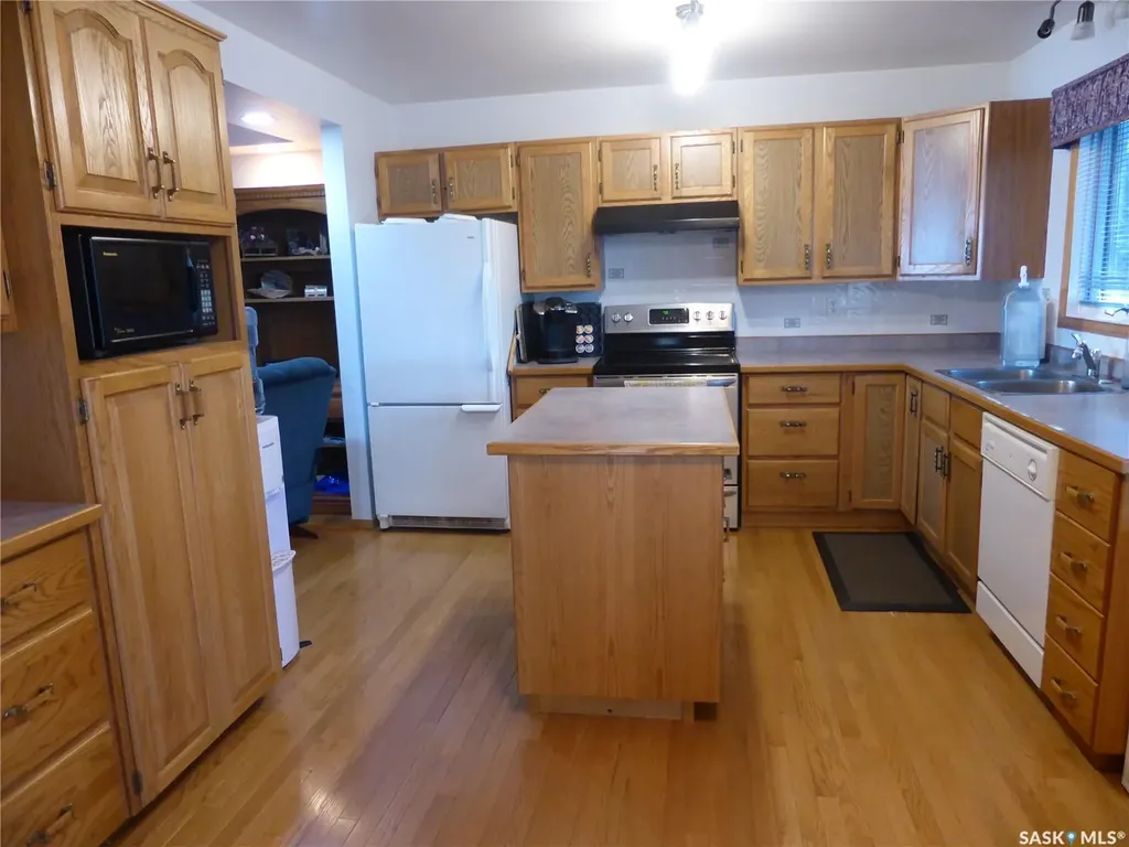 1550 Willow Avenue Mervin Rm No.499 SK S0M 1J0
